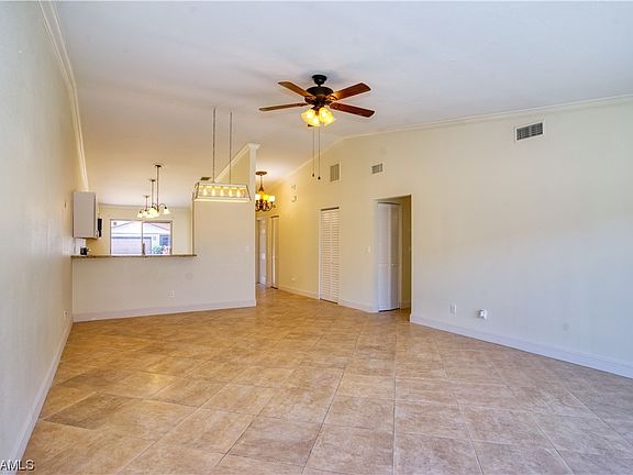 5th image of 6474 Royal Woods Dr