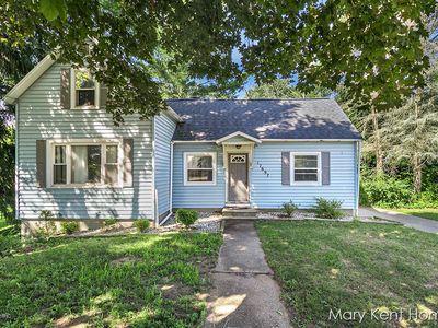 17697 Dogwood Dr, Spring Lake, MI, 49456