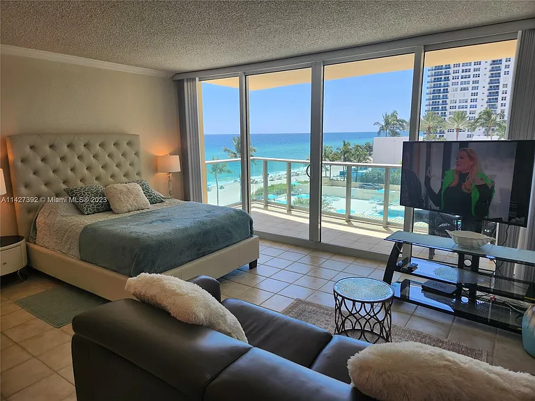 2501 S Ocean Dr #512 — Photo 18