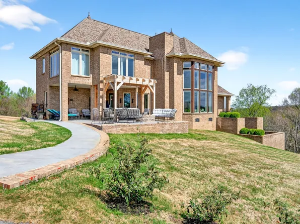 501 River Trace Dr, Dover, TN 37058