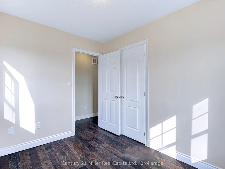 3105 Walkers Line — Photo 11