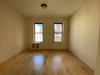 Rented by Urban Real Estate Property Group Inc