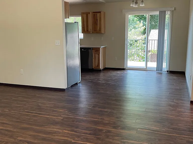5930 Camino Ln — Photo 3