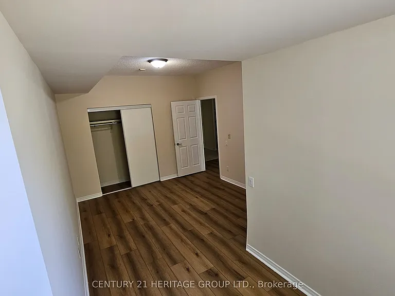 451 Rosewell Ave #202 — Photo 26