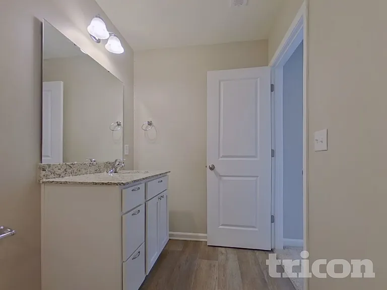 1076 Crescent Moon Loop Rd — Photo 15