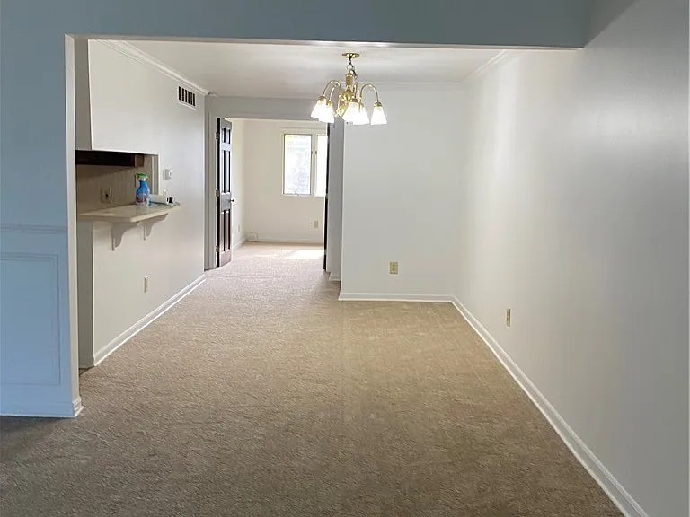 4585 Chestnut Ridge Rd #4 — Photo 11