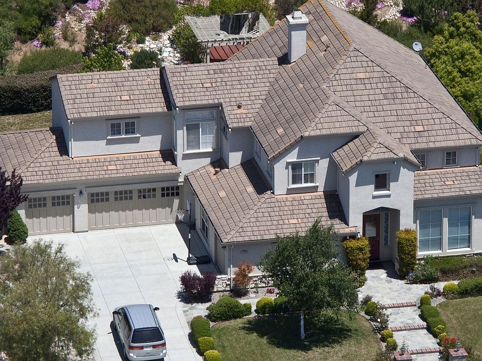 Cropped aerial photo
