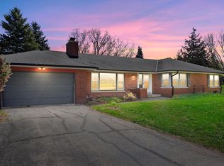 3960 N 165th St, Brookfield, WI 53005