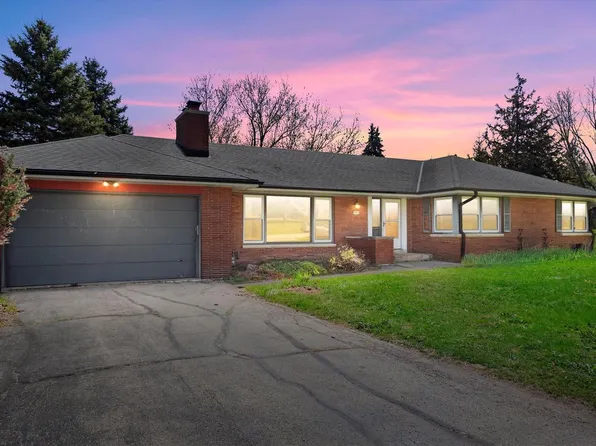 3960 North 165th STREET, Brookfield, WI 53005