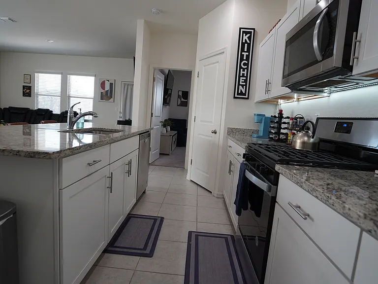 19423 W Hazelwood St — Photo 17