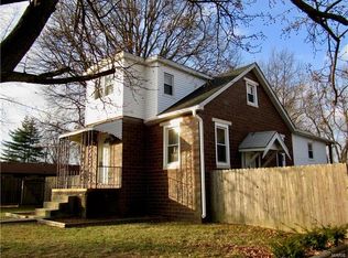 1414 West Dr, Bethalto, IL 62010