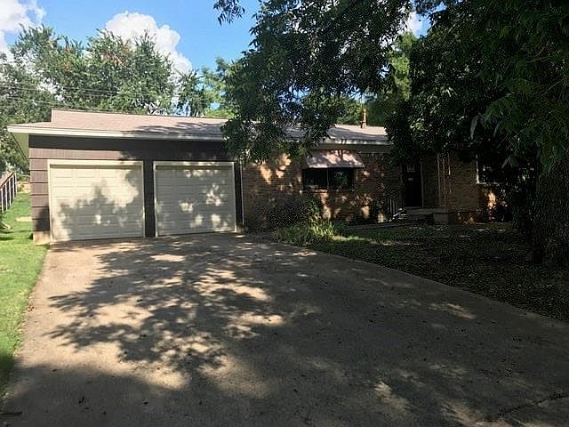 1st image of 1413 Ravenwood Dr