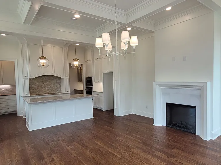 11442 Cotton Ln — Photo 2