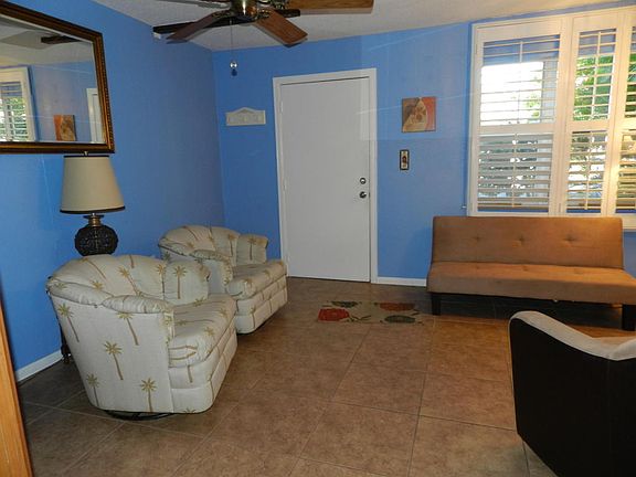 3rd image of 1200 Colonnades Dr Unit 104