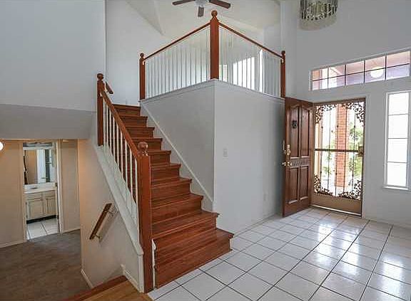 5th image of 10763 Sugarland Dr