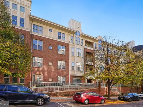 1851 Stratford Park Pl APT 306, Reston, VA 20190