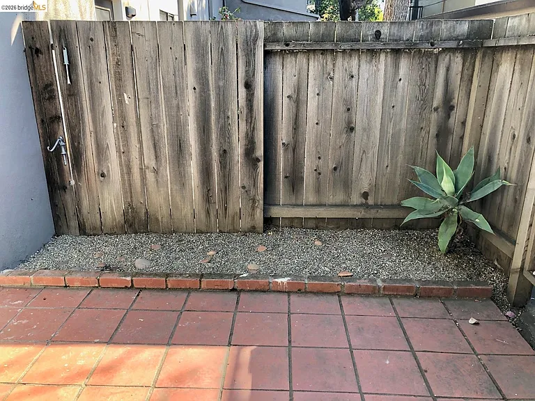 21 Waverley Ct #3 — Photo 17
