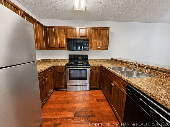 5th image of 1921 Sardonyx Rd Unit 4