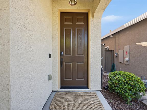 2nd image of 2240 Ranch View Dr