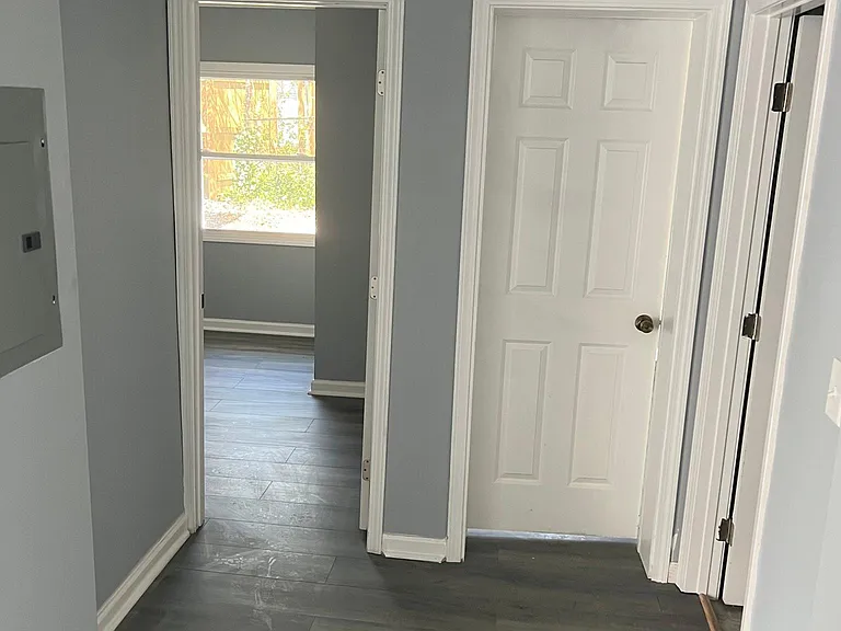 720 Formwalt St SW #1 — Photo 5