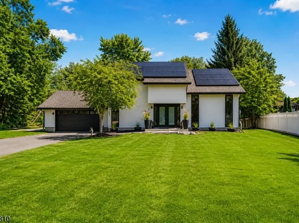 5 THREE RIVERS DRIVE, Jefferson Twp., NJ 07849