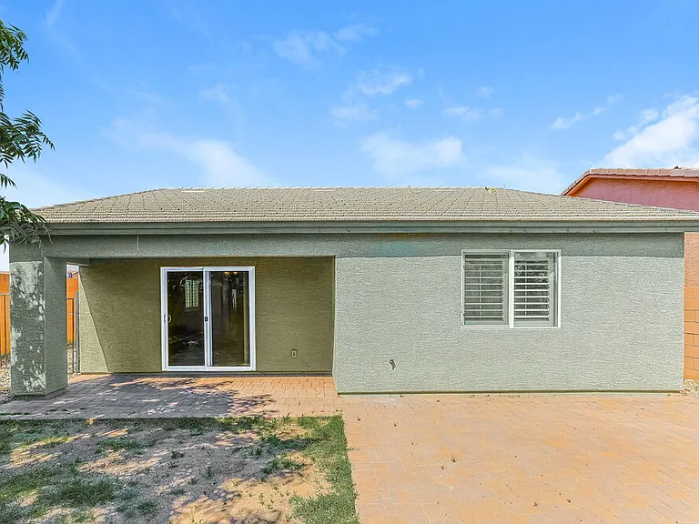8127 S 5th Ave — Photo 16