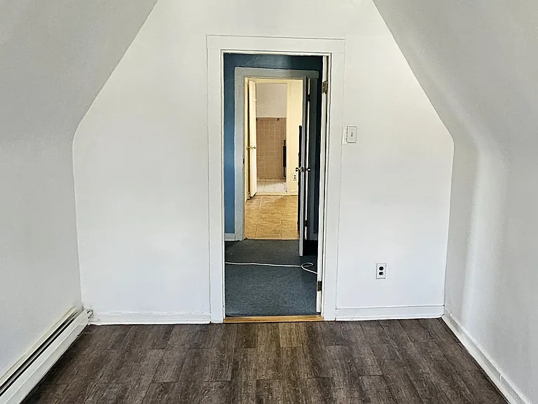 52-56 N 7th St #3 — Photo 7
