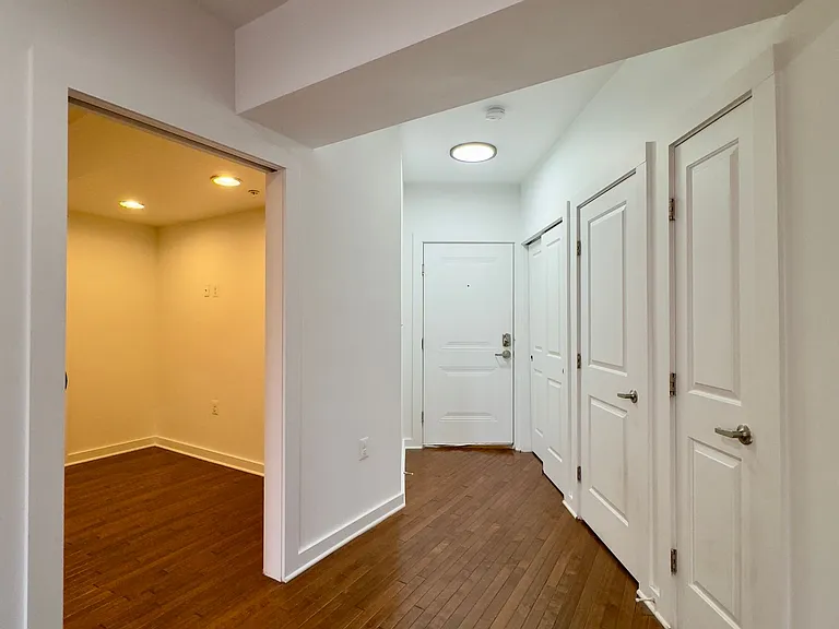THE PORTLAND APARTMENTS — Photo 12