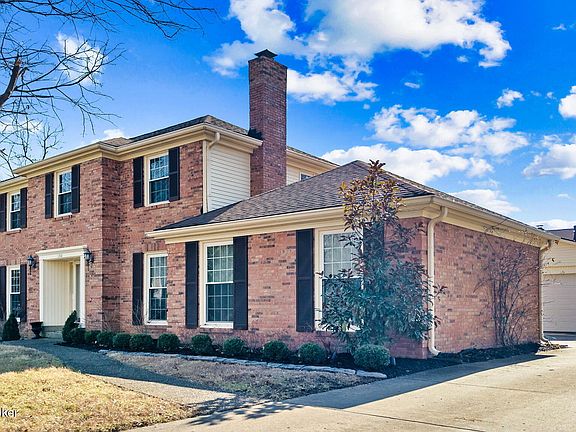 3rd image of 1310 Bentwood Way