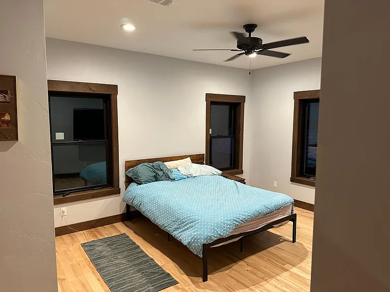 435 NW Strawberry Mount Pl — Photo 9