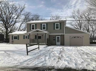 741 S Cloverhill Rd, Jackson, MI 49201