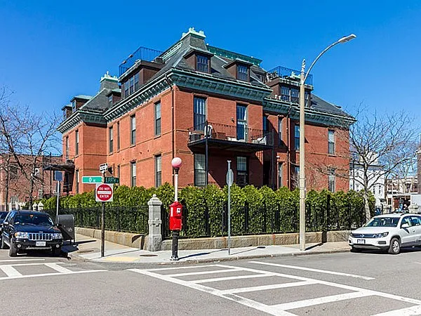 110 O St #12 — Photo 12