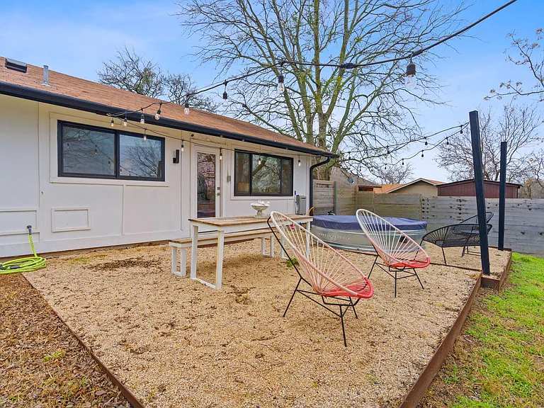 7106 Colony Park Dr — Photo 24