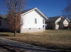 2nd image of 3 Buttonwood Ct