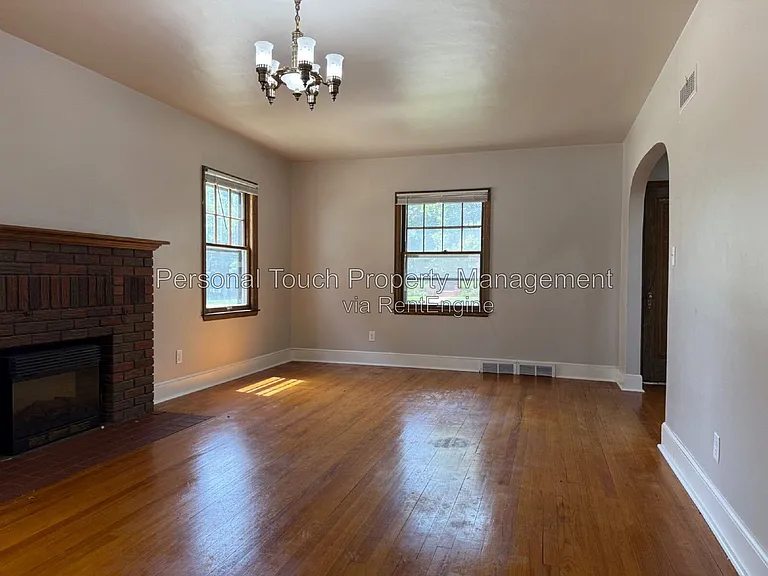 704 8th St S — Photo 14