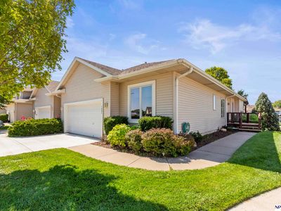 1085 Waters Edge Ct, Carter Lake, IA, 51510