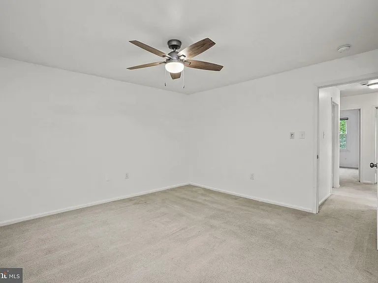 9086 Brook Ford Rd — Photo 30