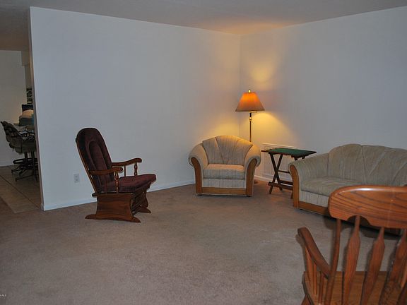 4th image of 34744 Dogwood Dr