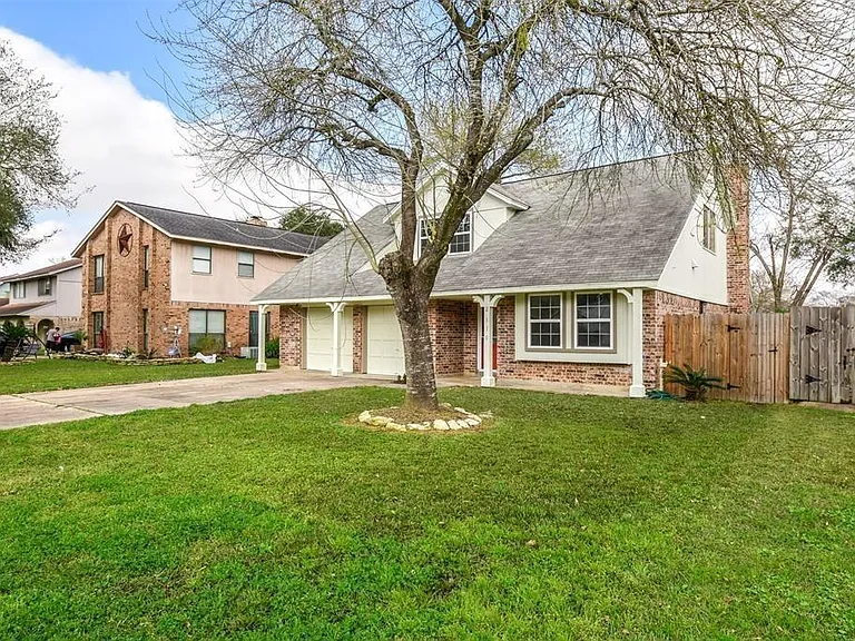 2110 Whiteback Dr — Photo 4