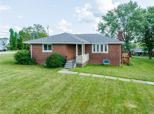 625 McGovern Rd, Houston, PA 15342