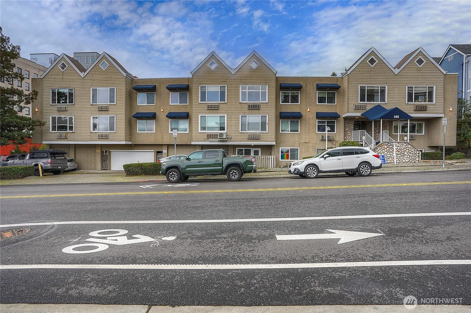 440 St. Helens Avenue #204 photo 1