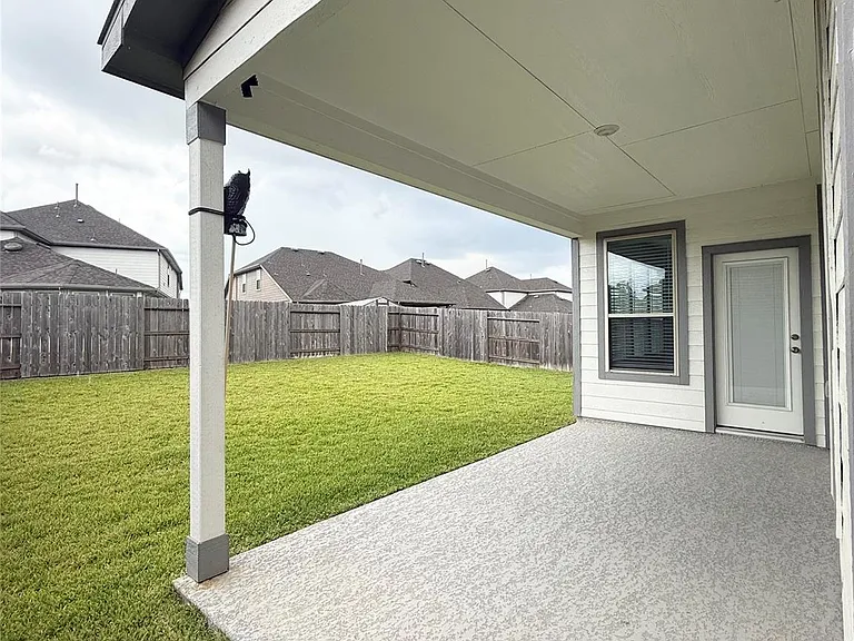 15826 Dove Hollow Dr — Photo 24