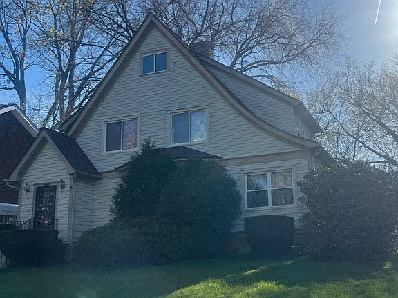 2nd image of 531 Sunset View Dr