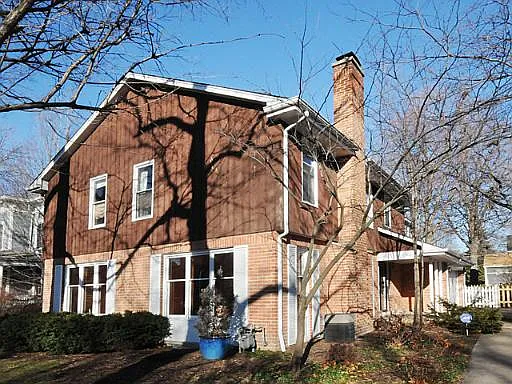 1311 Davis St photo 1