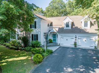 15 Long Pond Circle, Centerville, MA 02632