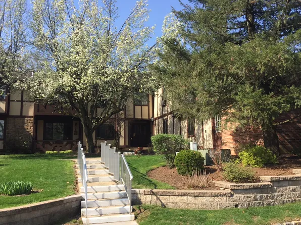 21D Kensington Rd, Chatham, NJ 07928