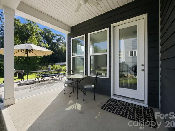 131 Reids Cove Dr, Mooresville, NC 28117