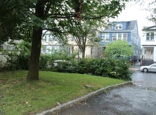 51 Rose Ter, Newark, NJ 07108