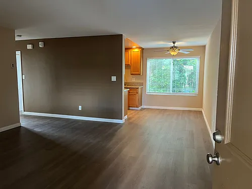 Parklane East Apartments Photo 1
