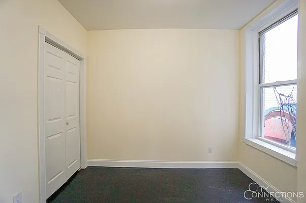 Rented by City Connections Realty | media 16